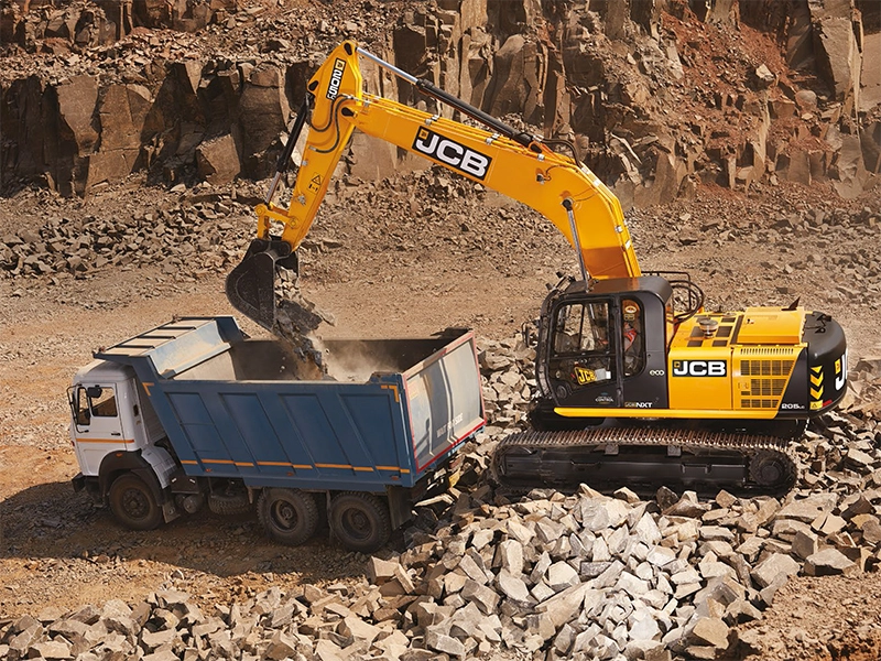 MÁY XÚC ĐÀO BÁNH XÍCH JCB 205NXT
